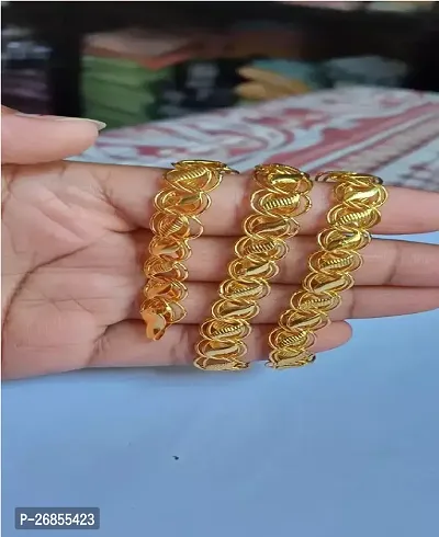 Alluring Golden Brass Agate Chain For Men