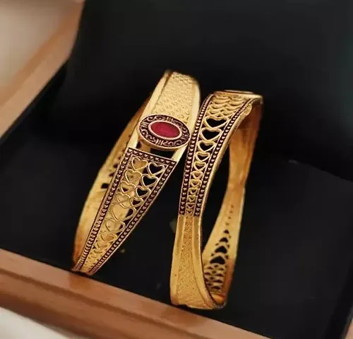 Premium Quality Shreeji Art Present Designer Crafted Bangles Pack of 2