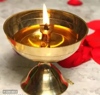 Brass Akhand Diya For Puja And Spiritual Product In Pital Diya.