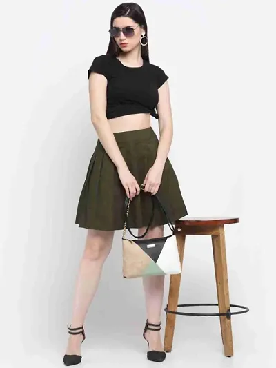 solid pleated skirt