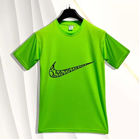 Reliable Round Neck Tshirt For Men