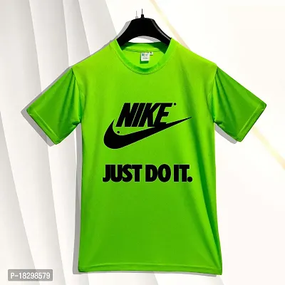 Reliable Green Polyester Printed Round Neck Tshirt For Men