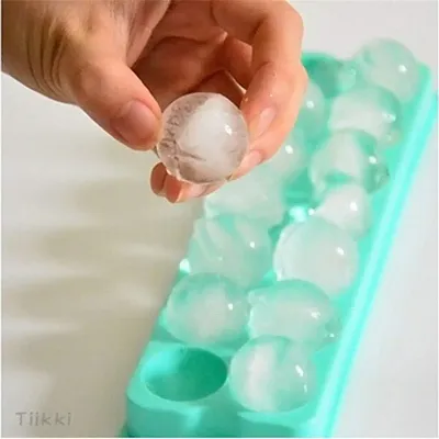 20 Cool & Creative Ice Cube Trays