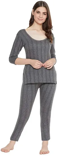Stylish Grey Cotton Solid Thermal Set For Women