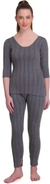 Stylish Grey Cotton Solid Thermal Set For Women