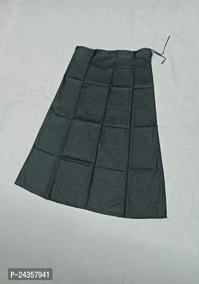 Reliable Black Cotton Solid Stitched Petticoats For Women