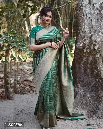 Beautiful Green Art Silk Zari Saree with Blouse Piece For Women-thumb0