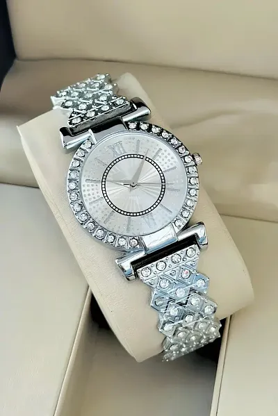 Luxury New Classy Look Dial Diamond Studded Girl's Analog Watch - For Women