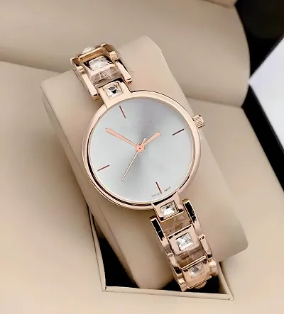 Stylish New Luxury Diamond Bracelet Strap Party Wear watch for women Designer best Quartz For Watches Women Analog Watch - For Girls A