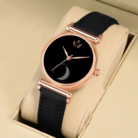 Stylish Leather Strap Round Dial Analog Watch For Women