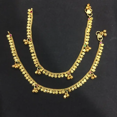 Elegant Golden Anklet