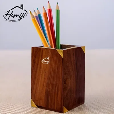 HOMIFI Wooden Penny Handmade Pen Holder / Desk Pencil stand / Desk Organizer Pen And Pencil Stand with Engraved Brass Design for Office Table