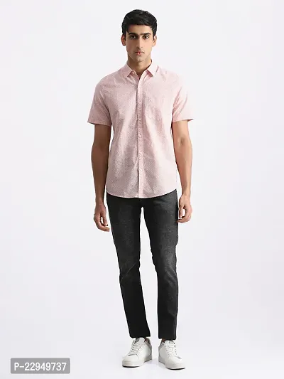 Men  Half Sleeve Tailored Fit Medium Pink Casual Shirt