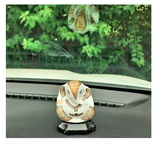 AFTERSTITCH Big Ear Baal Lord Ganesha Idols Statues Showpiece for Car Dashboard Home D?cor Decoration & Gifting Purpose (Brown)