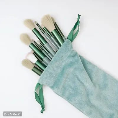 Professional Fix+ Plus 13pcs Makeup Brush Set Makeup Brushes Foundation Powder Eyeshadow Eyebrow Brush Set Celebrity Cosmetic Tool Brush with Green Bag