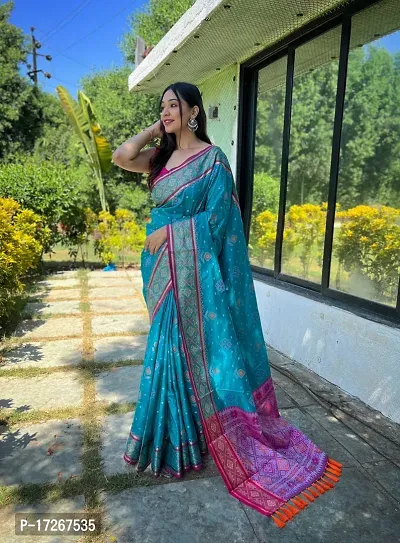 Women's Banarasi Patola Silk Saree With Unstitched Blouse Piece