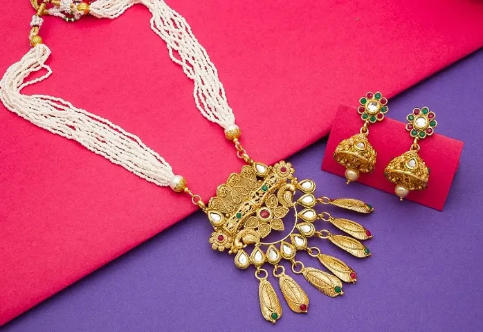 Alluring Kundan Choker Classy Necklace Set
