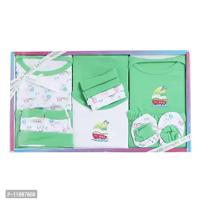 DADDY - G? New Born Unisex Baby's Gift Set -13 Pieces (Green)