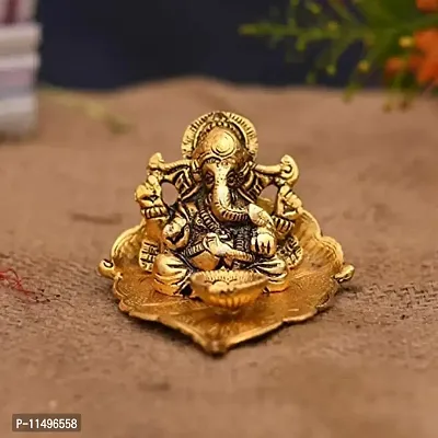 Leaf Ganesha with Diya/ Ganpati Deepam