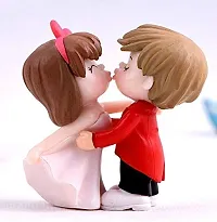 Couple Kissing Figurine, Small, Red and White or Blue and White (Set of 2) POLYRESIN Idol-thumb2