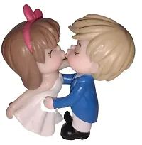 Couple Kissing Figurine, Small, Red and White or Blue and White (Set of 2) POLYRESIN Idol-thumb1