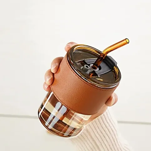 Glass Reusable Sipper Bottle with Leather Sleeve Glass Coffee Mug with Silicone Straw and Leakproof Lid Tumbler for Coffee,Tea, Milk Beverages 400ml