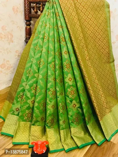 Beautiful Cotton Blend Saree With Blouse Piece For Women