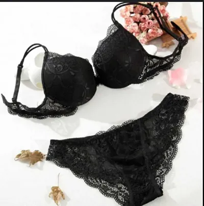 Elegant Lace Bra And Panty Set For Women