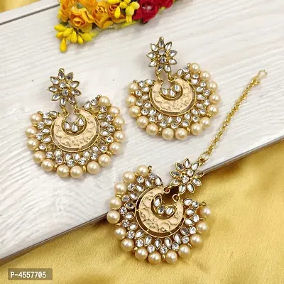 Latest Round Gold Mang Tikka with Earring Set for Women