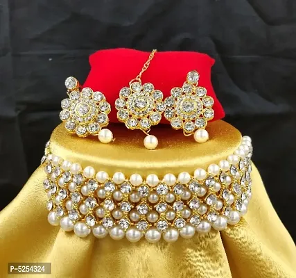 Women's/Girl's Beautiful Gold Crystal And Pearl Necklace Set With Maang  Tikka - Zaffre Collections