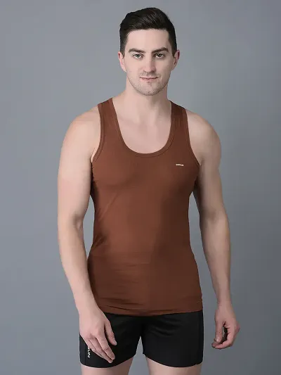 Stylish Solid Combed Shrinkless Vest