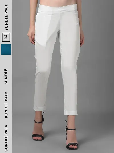 Stylish White Cotton Blend Solid Mid-Rise Capris For Women