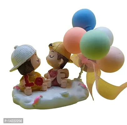 Couple Figurine Romantic Cartoon Mini Car Ornament Kiss Balloon Couple  Miniature For Valentines Day