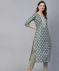 Stylish Blue Cotton Printed Kurta With Pant Set For Women-thumb1