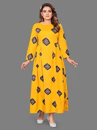 Stylish Crepe Printed Kurta For Women-thumb4