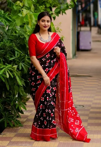 Glamorous Linen Saree with Blouse piece 