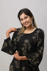 Stylish Black Cotton Printed Kurta For Women-thumb3