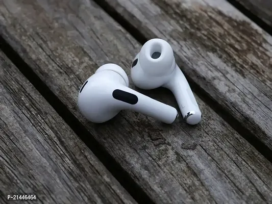 Air pods Pro (2nd Gen) with Active Noise Cancellation-thumb4