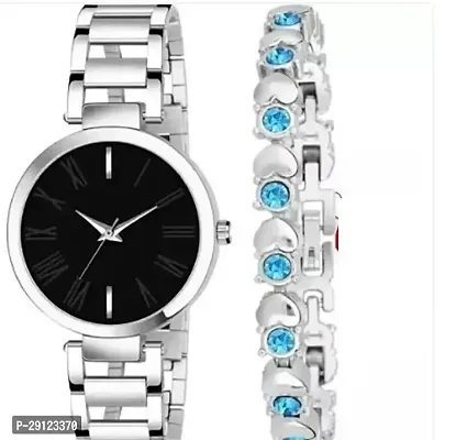 Stylish Silver Metal Analog Watch With Bracelet For Women