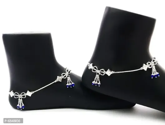 Fancy store leg chains