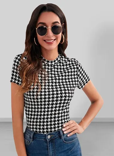 Stylish Knitted Polka-dot Fitted Top For Women