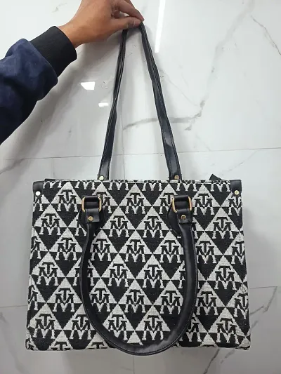 Stylish PU Printed Handbags For Women