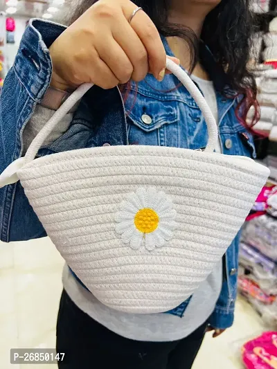 Daisy Flower Handwoven Knitted Straw Crossbody Bag