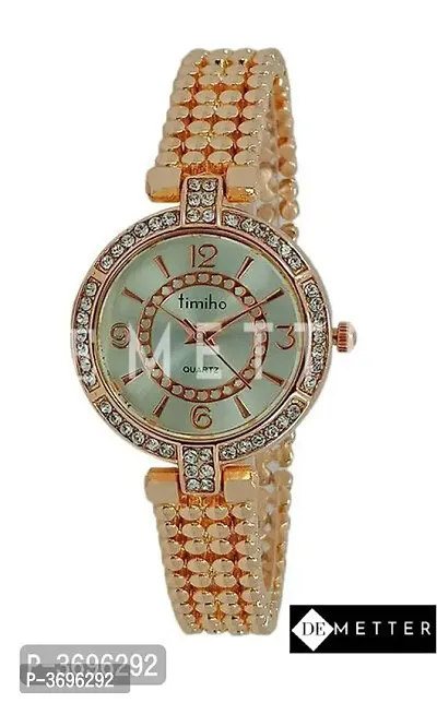 Women's Golden Analog Watch With Metal Strap