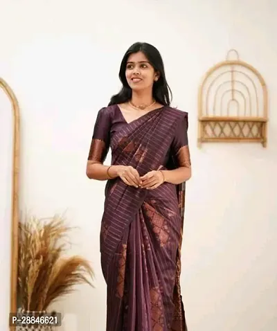 Stylish Purple Silk Blend Saree With Blouse Piece For Women-thumb0