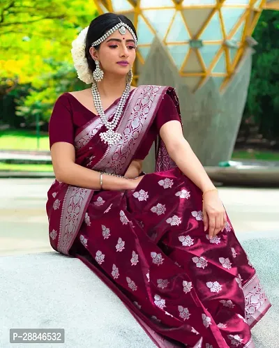 Stylish Maroon Silk Blend Saree With Blouse Piece For Women-thumb0