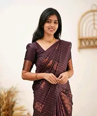 Stylish Purple Silk Blend Saree With Blouse Piece For Women-thumb1