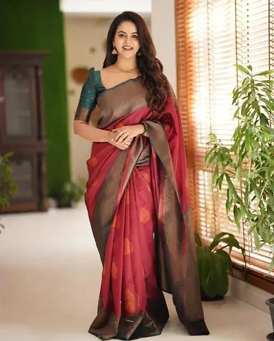 Beautiful Silk Blend Saree with Blouse piece For Women