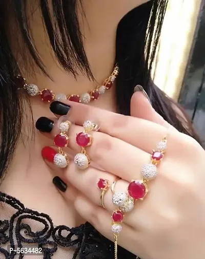 Beautiful  Tranding Necklace Set