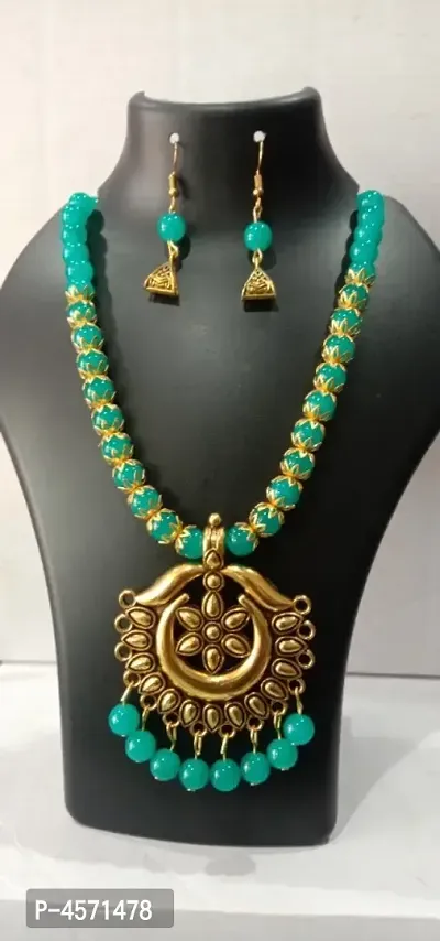 Stylish Brass Artificial Beads Work Jewellery Set